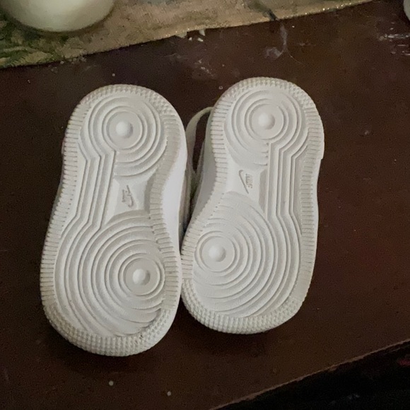 Nike 314194-117 Child Shoe Size 2c - Picture 5 of 5